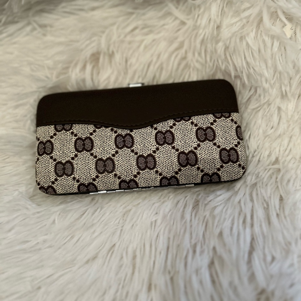 Manicure Set - Picture 2 of 5